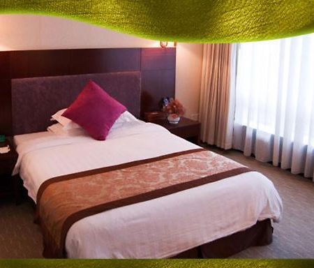 Hotel Mid East Haridaspur Экстерьер фото