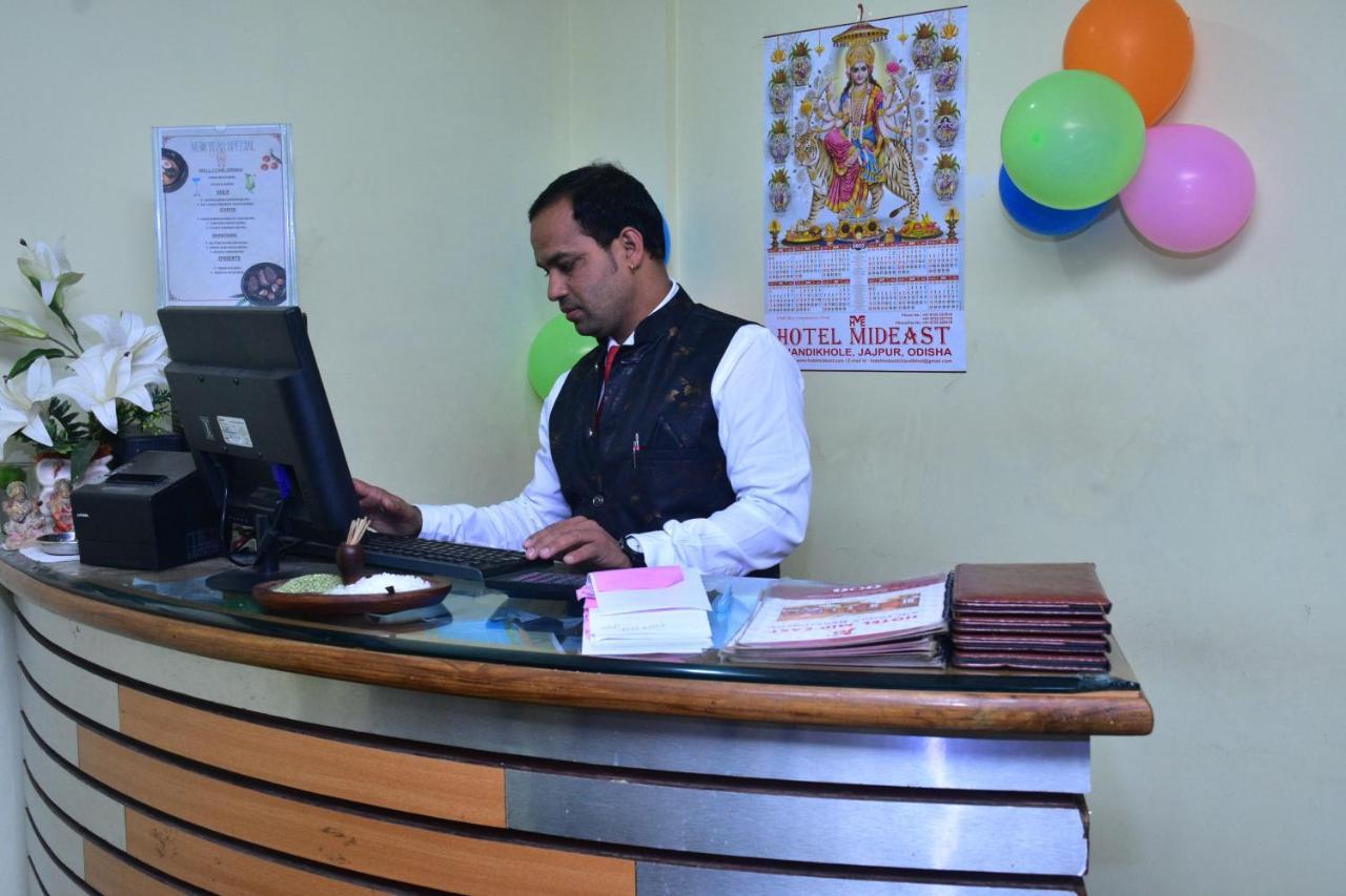 Hotel Mid East Haridaspur Экстерьер фото